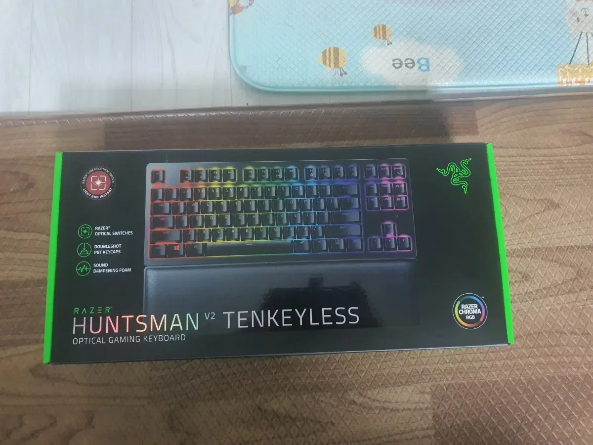 Razer Huntsman V2 리니어 키보드 팝니다